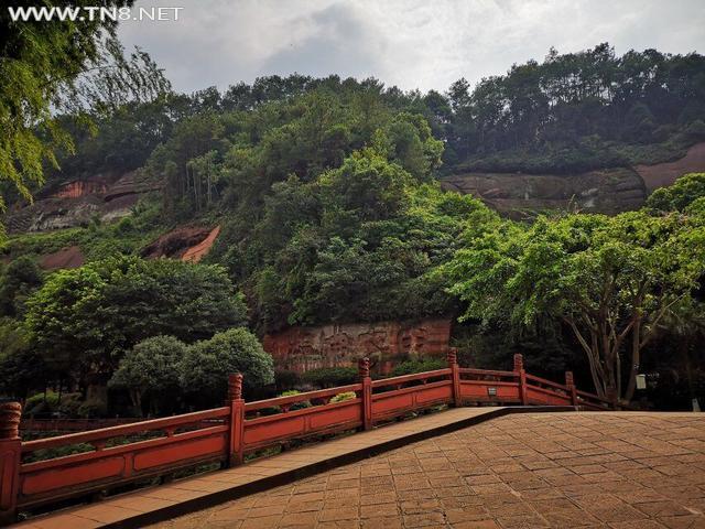 到乐山旅游原来这里才是最应该去的