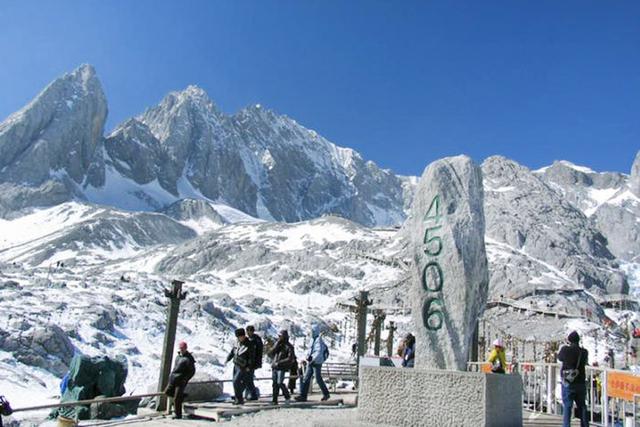 不知道去哪里玩，不如到云南玉龙雪山？