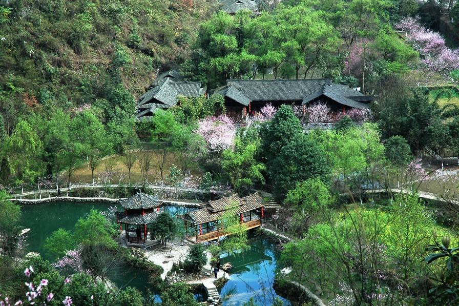 酉阳桃花源2.jpg