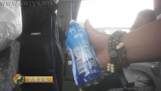 9.jpg 四川旅游黑幕:旅行社放话“就算被投诉到旅游局,我也能搞定!”