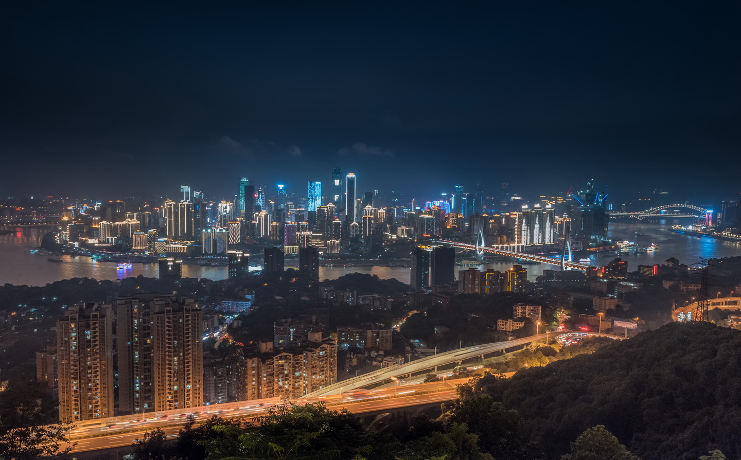 重庆夜景最佳摄影点，南山一棵树观景台