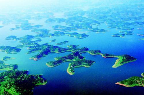 长寿湖学生张英.png 长寿湖学生张英.png